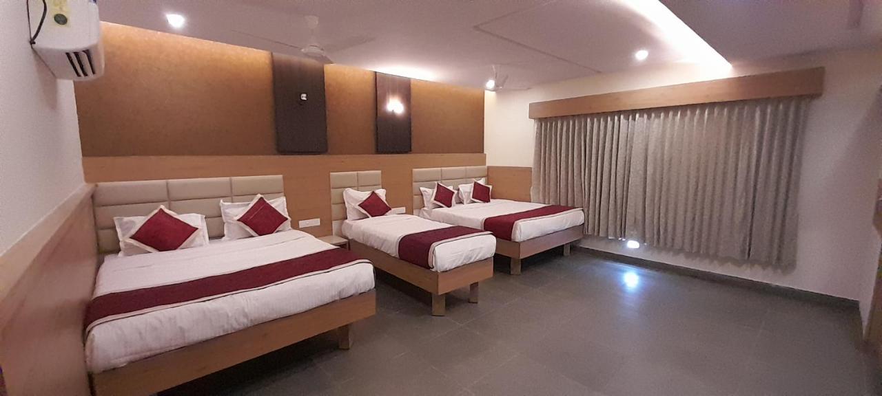 Hotel Golden Sand Velankanni Exterior foto